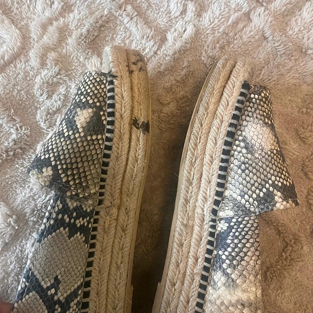DKNY 9 Cream and gratis green Espadrilles open tie